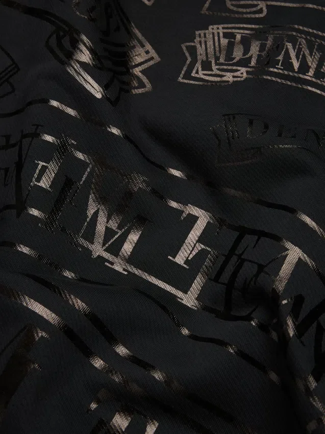ADG Rundhals-Pullover mit Banner-Print, schwarz