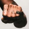 „Dad“-Ring aus Gold