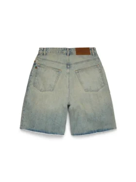 Denim shorts in „Dirty Wash“