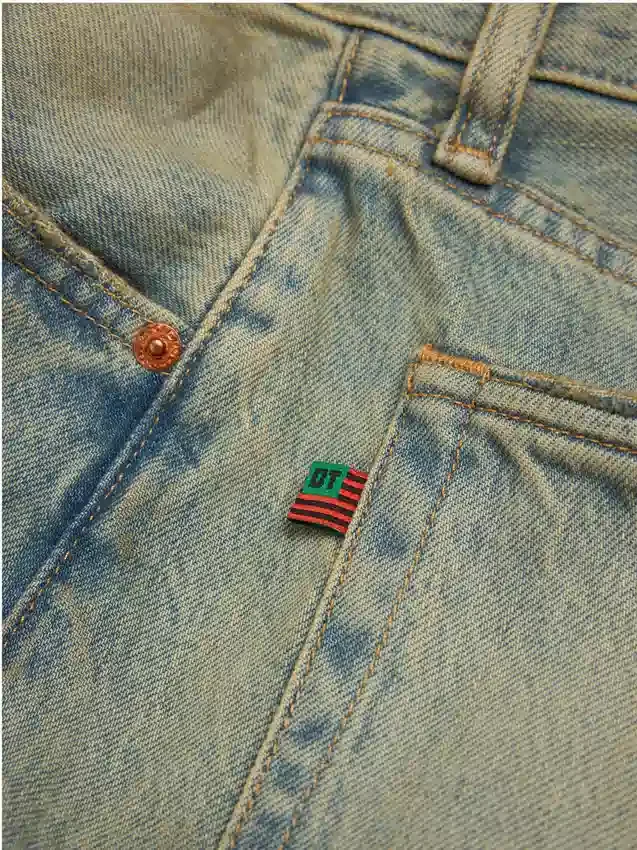 Denim shorts in „Dirty Wash“