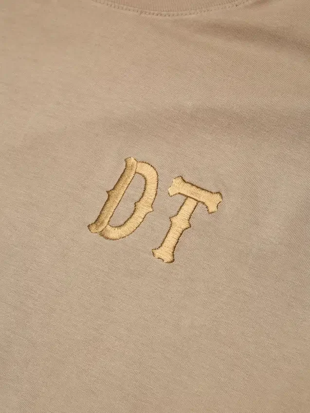 DT City T-Shirt, hellbraun