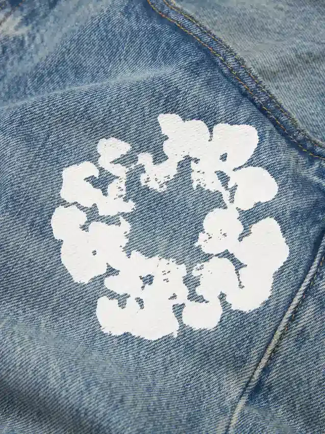 Gerade geschnittene Denim-Jeans „Cotton Wreath“ in heller Waschung