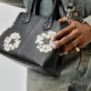 Kleine Ledertasche „Cotton Wreath“