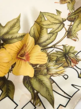 Seidenbandana mit Blumenmuster, cremefarben