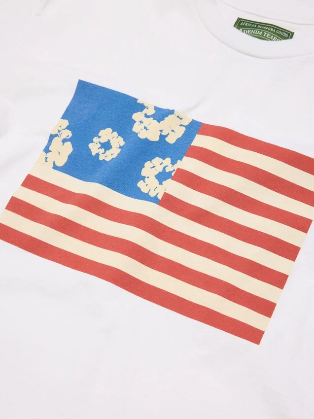 T-Shirt mit Kranz-Flaggen-Motiv, weiß